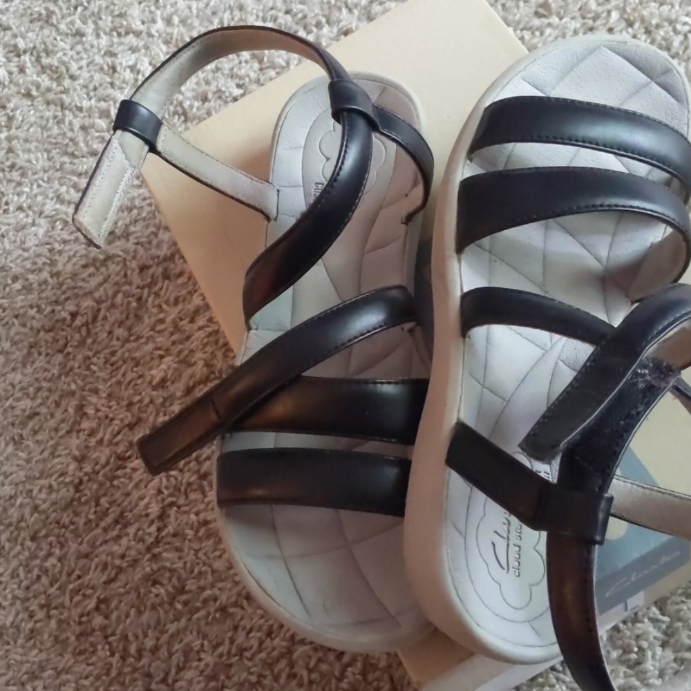 Women's Clark's cloud steppers size 8 - Picture 5 of 5